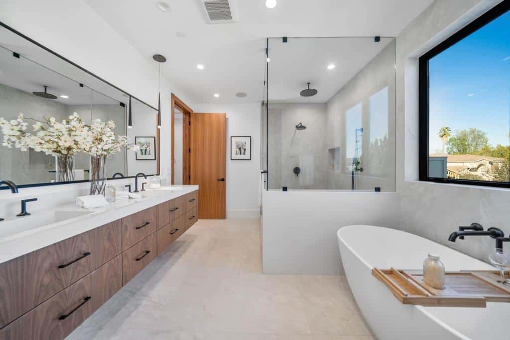Luxury Bathroom